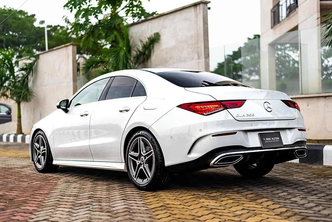 Mercedes-Benz CLA 200