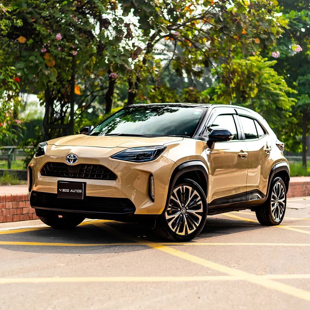 Front view of 2024 Toyota 2021 in Twin