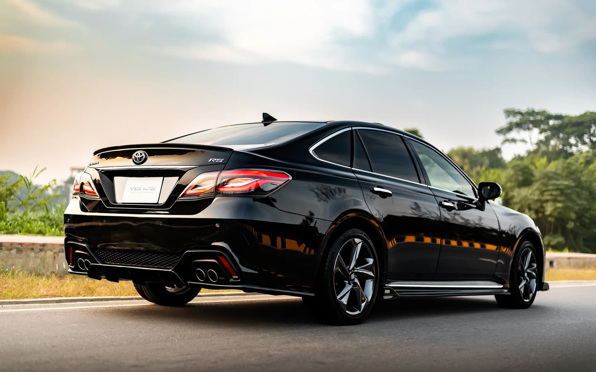 Toyota Crown RS
