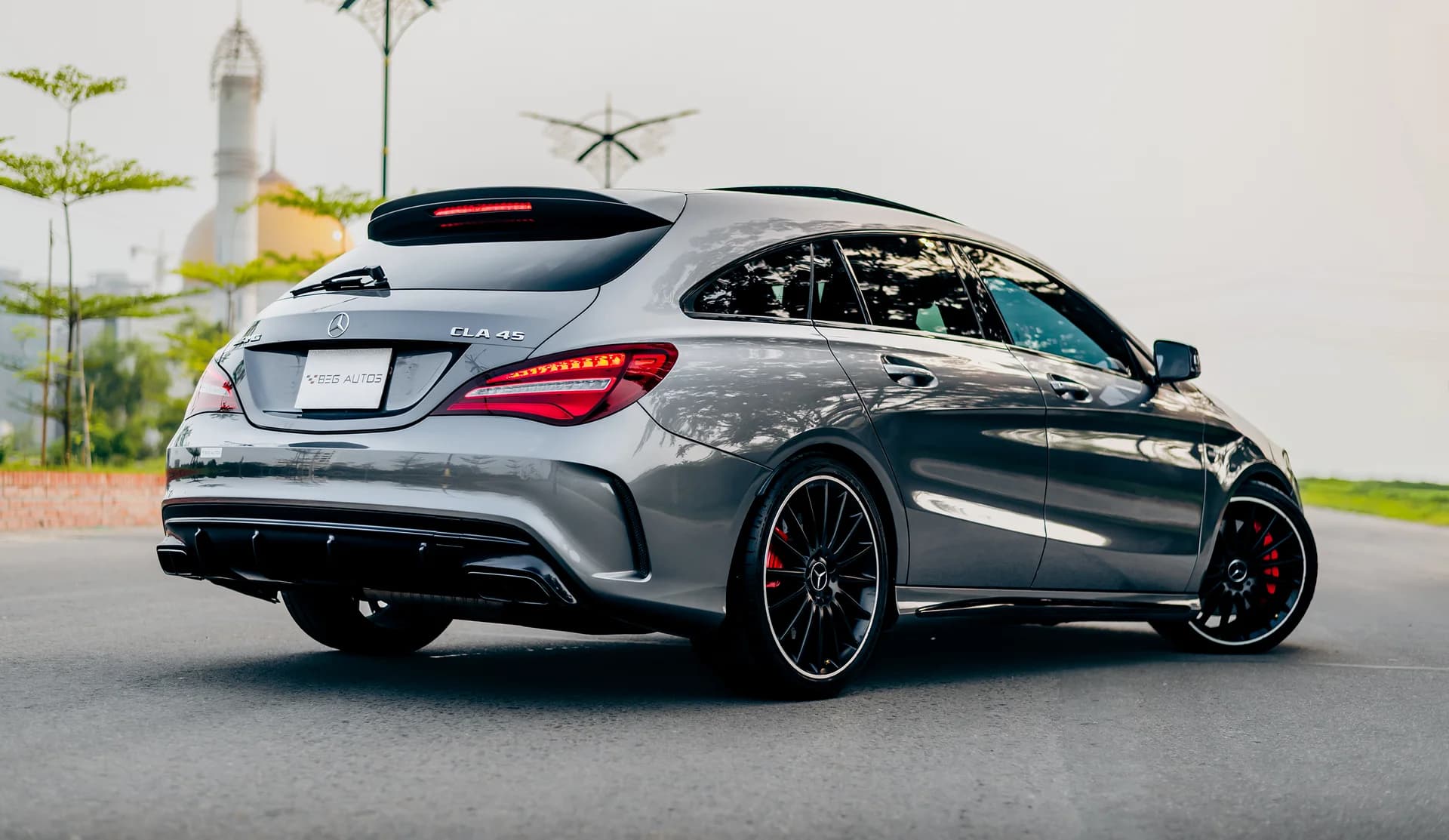 View of 2025 Mercedes-Benz 2018 in Grey