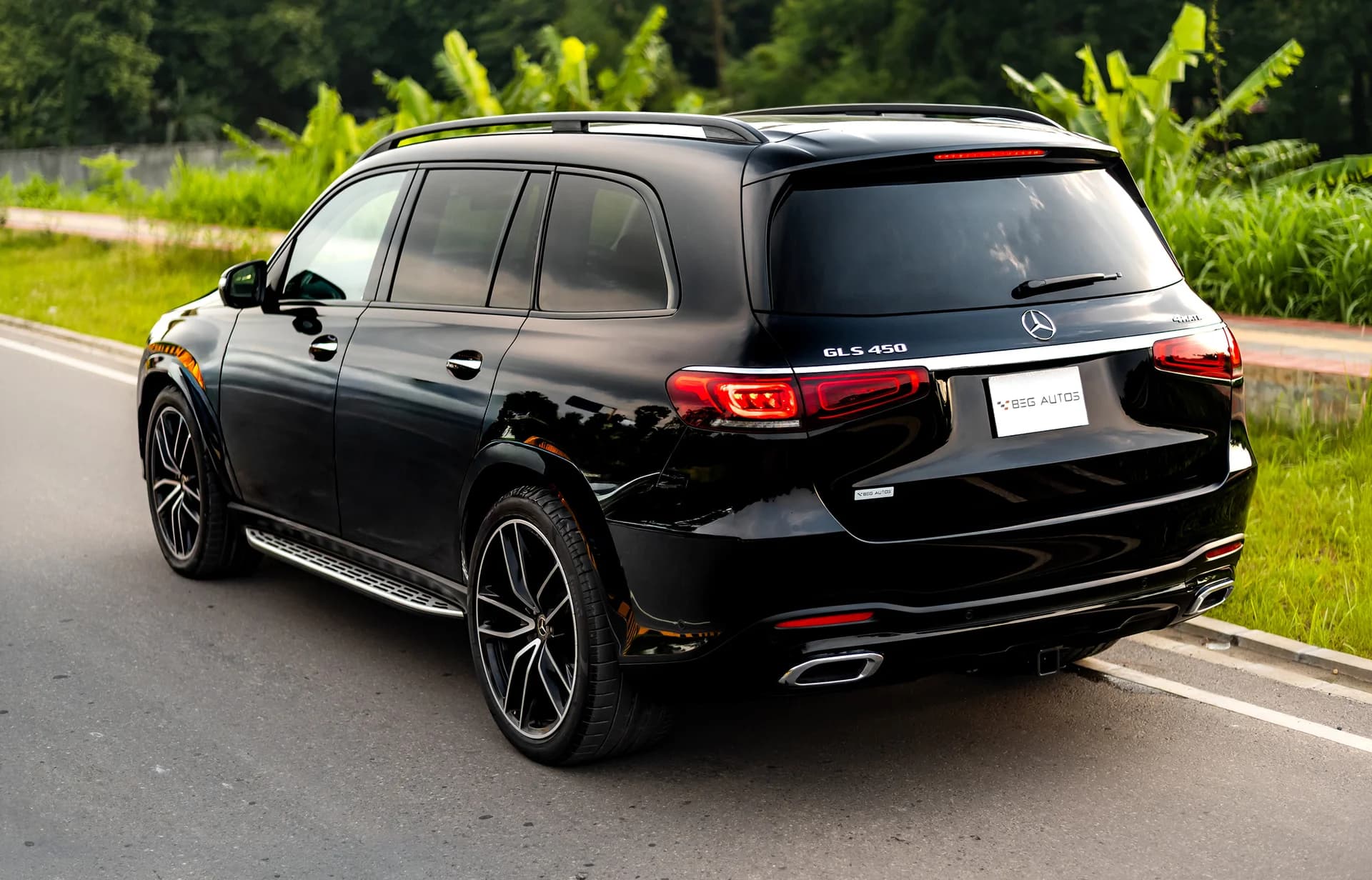 View of 2021 Mercedes-Benz 2020 in Black