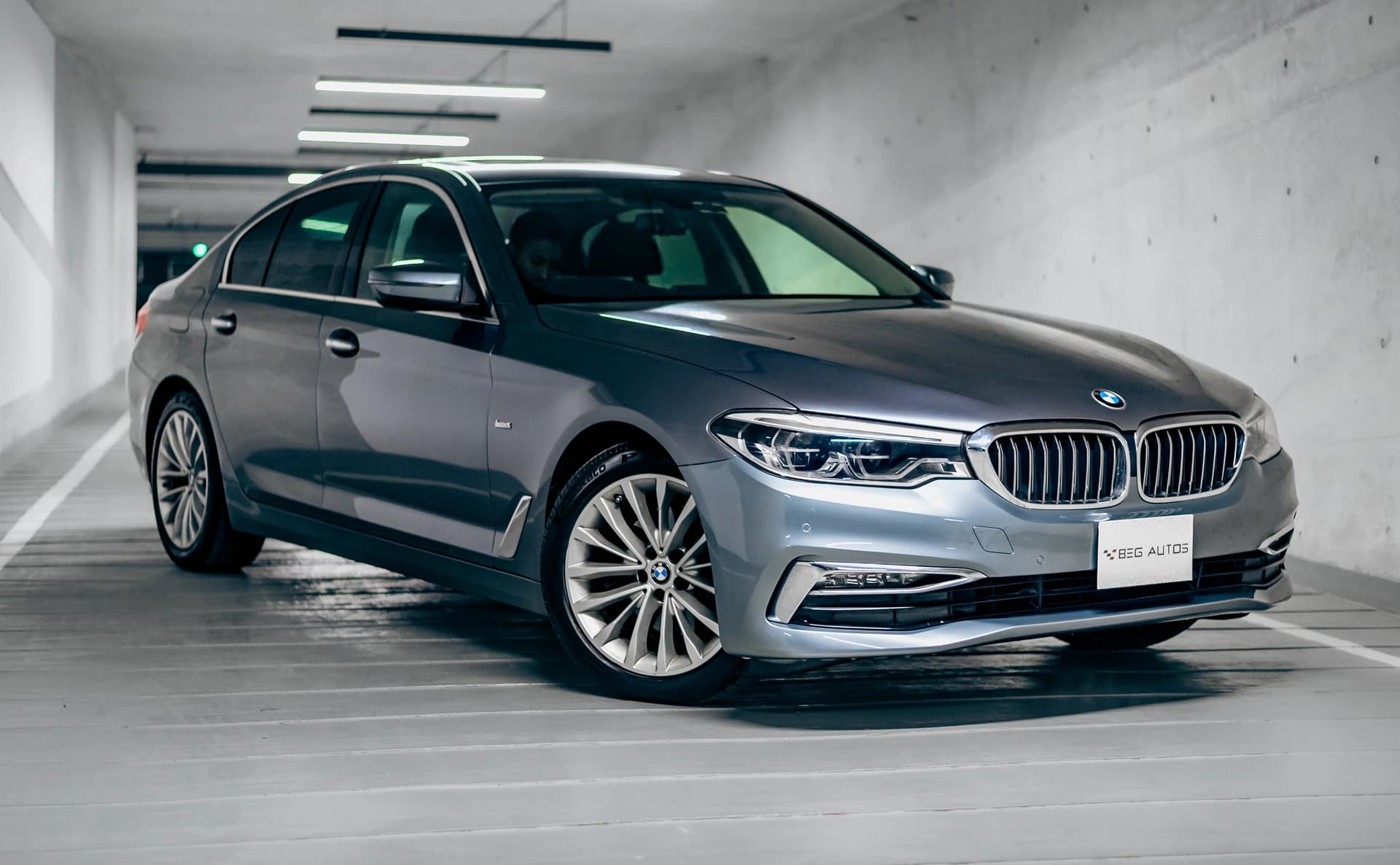View of 2019 BMW 2018 in Grey