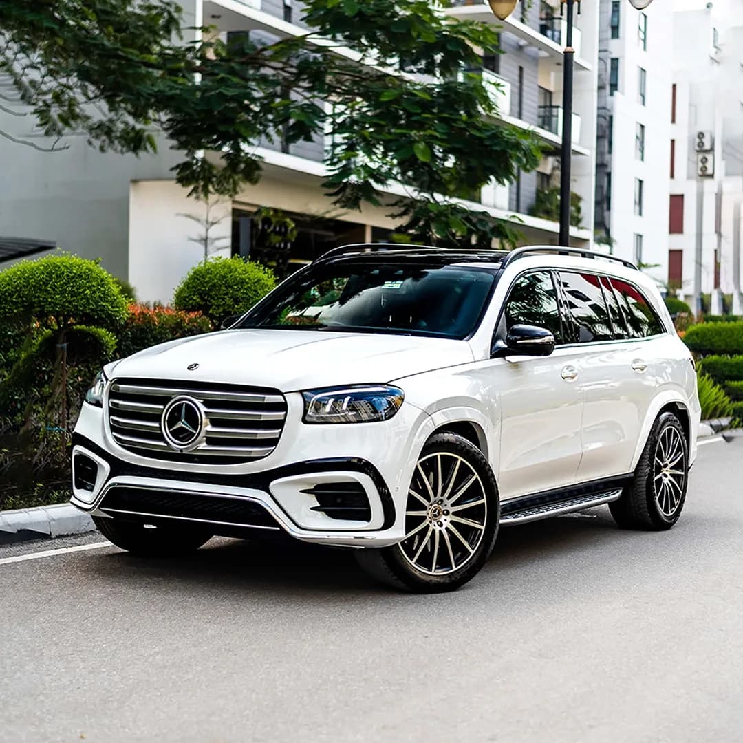 Front view of 2021 Mercedes-Benz 2020 in Pearl
