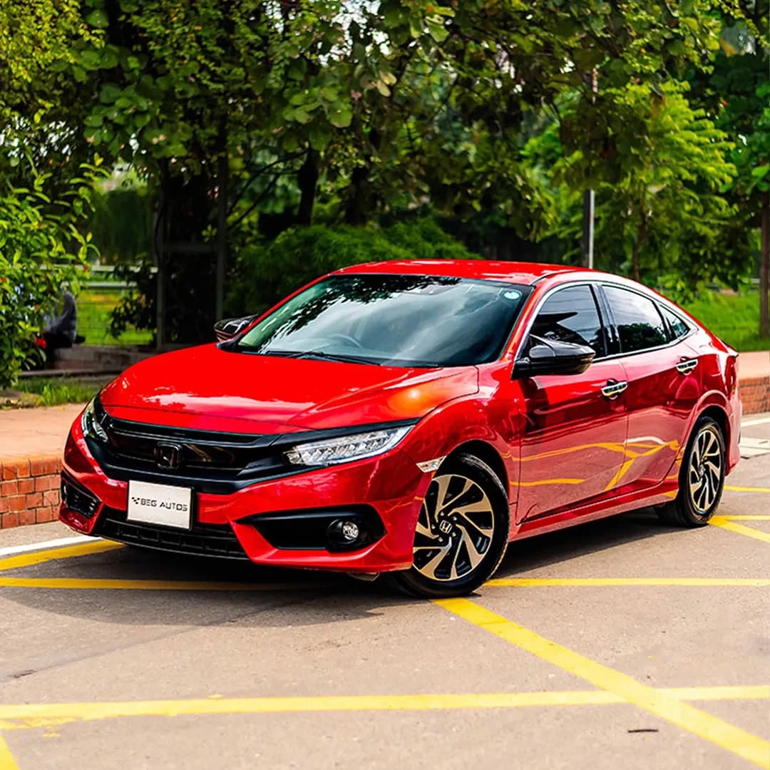 Front view of Honda 2017 in Red