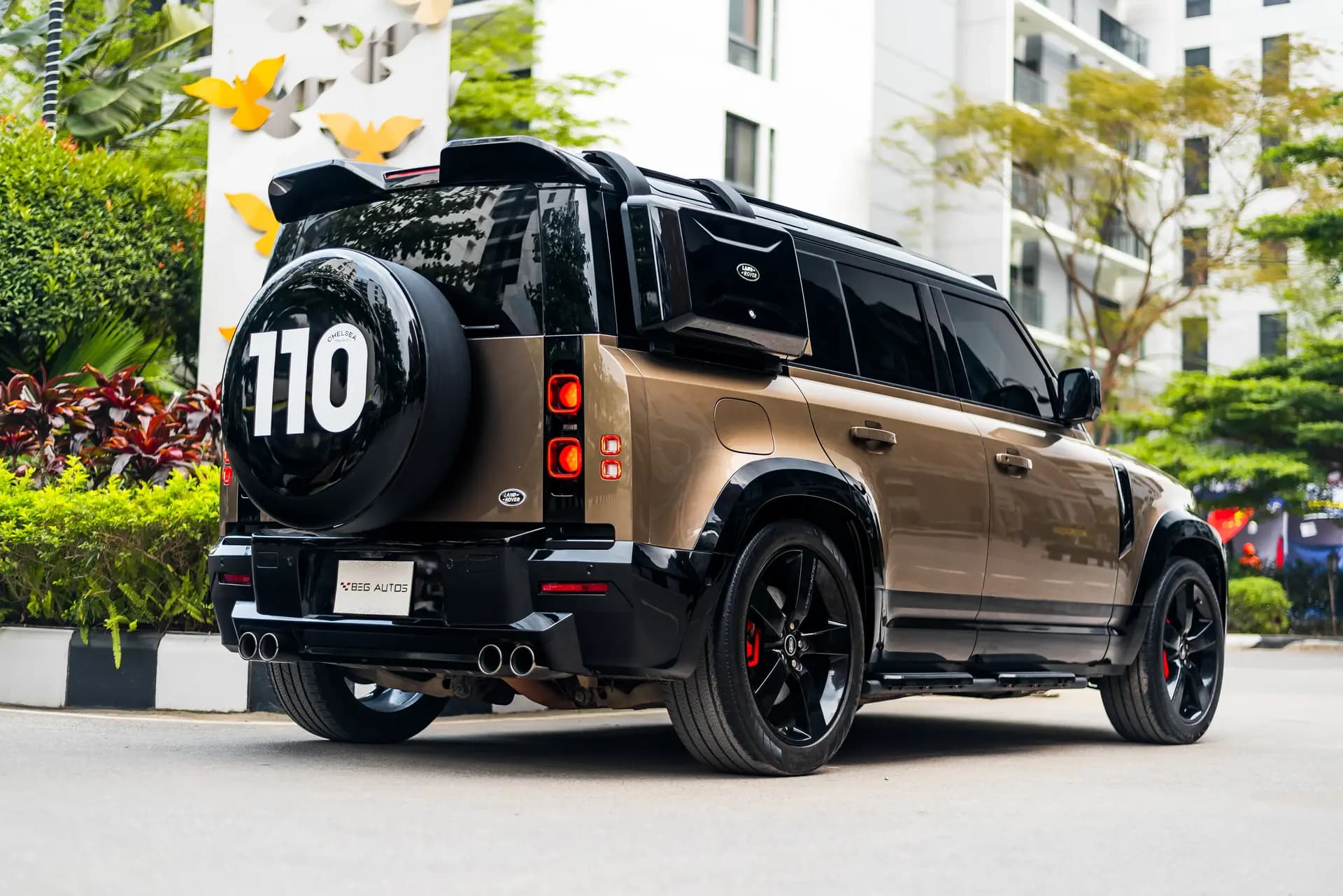 Land Rover Defender