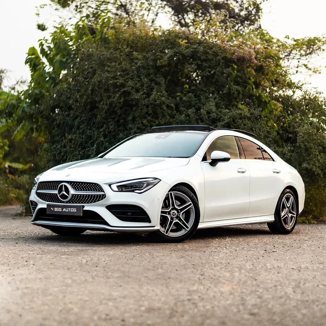 Front view of 2020 Mercedes-Benz 2020 in White