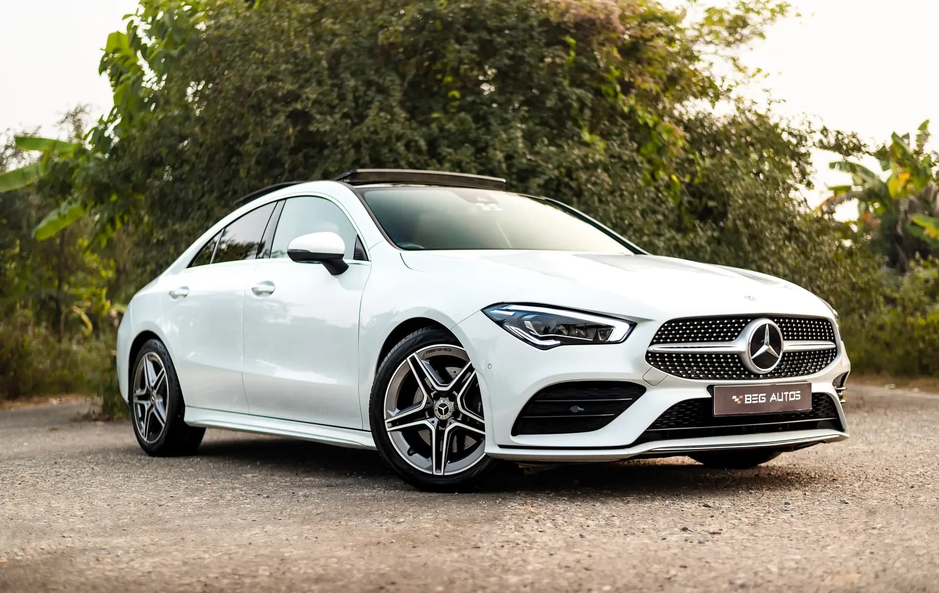 Mercedes-Benz CLA 200