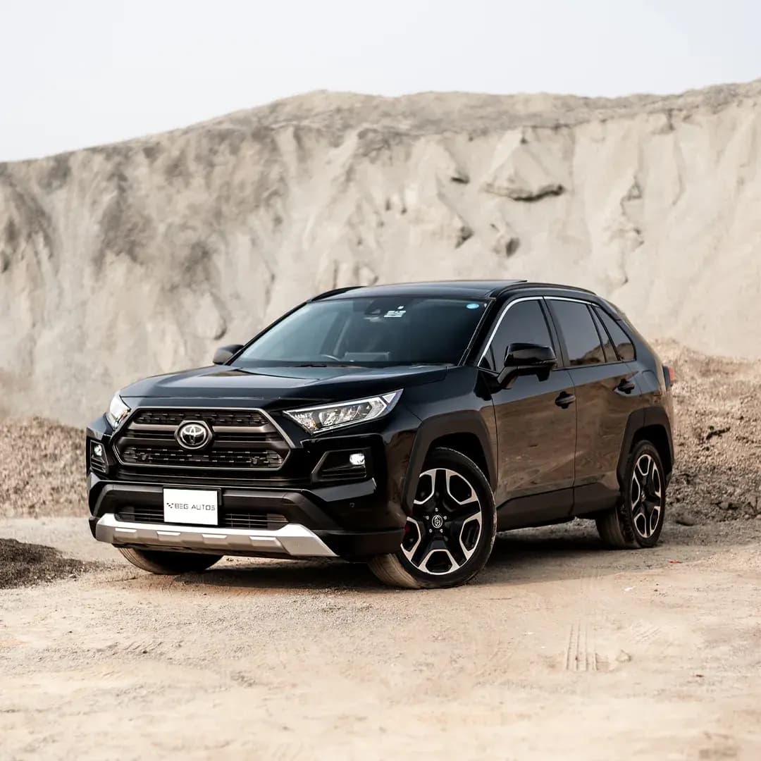 Front view of 2025 Toyota 2019 in Black