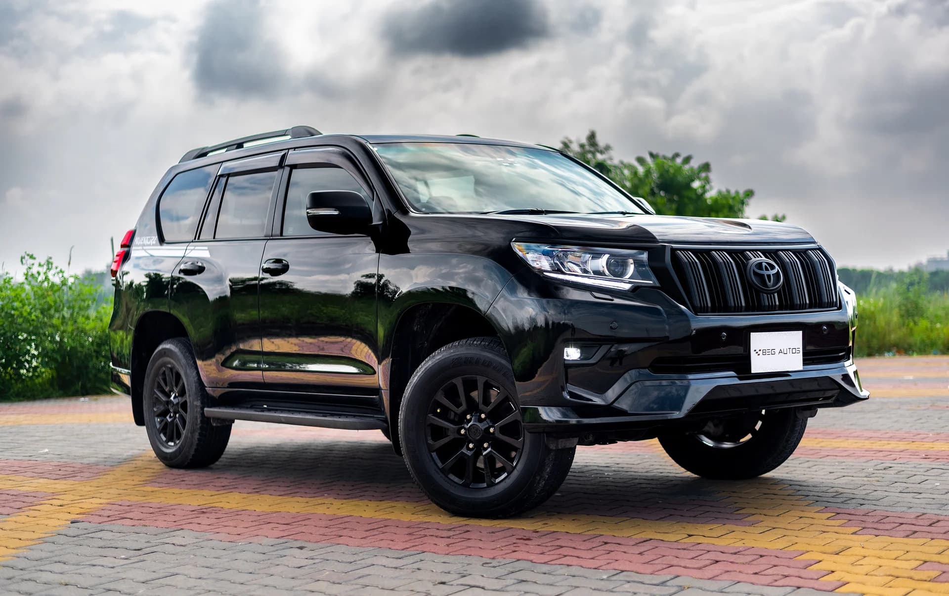 View of 2014 Toyota 2012 in Black
