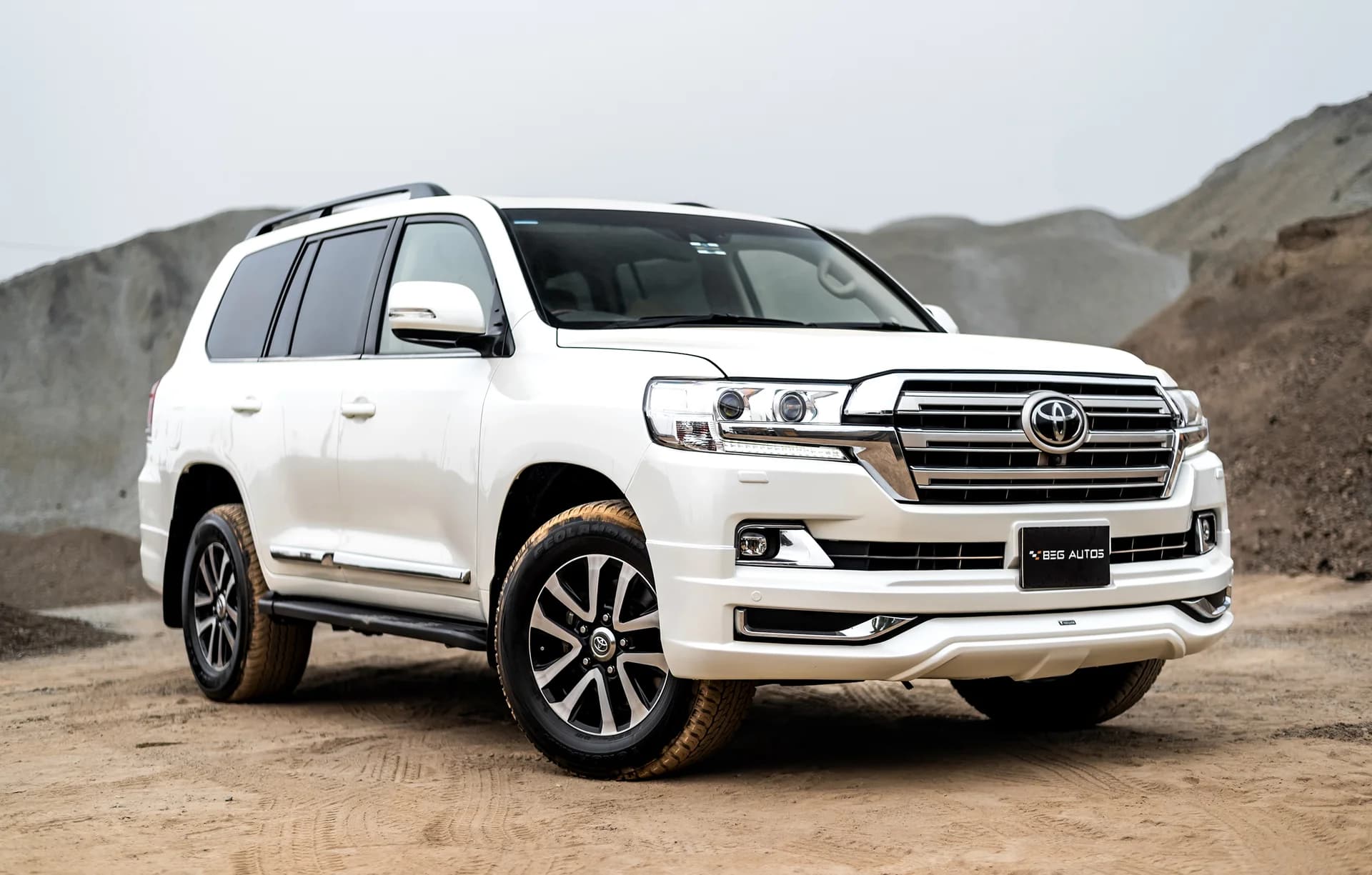 View of 2016 Toyota 2016 in White