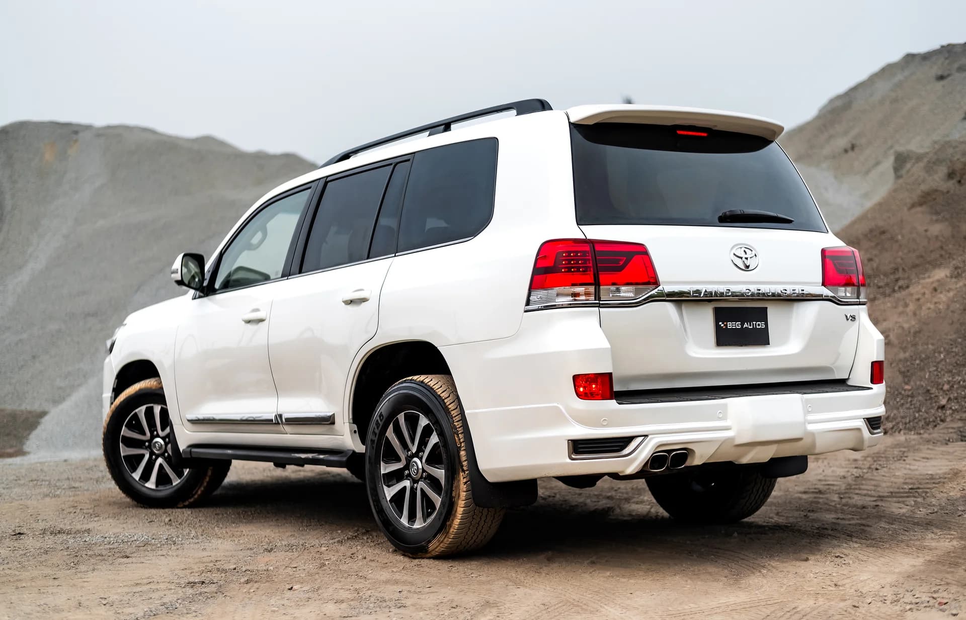 View of 2016 Toyota 2016 in White