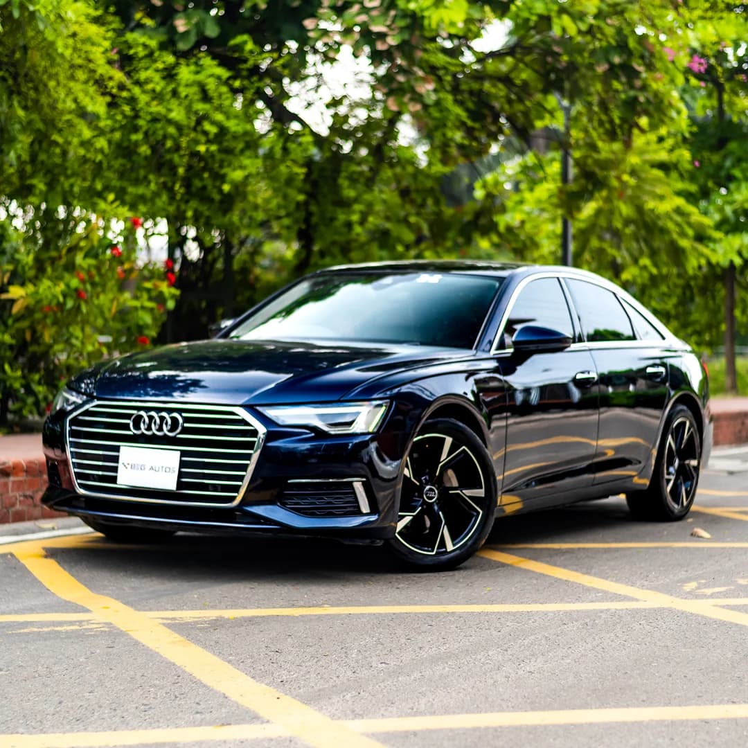 View of 2020 Audi 2019 in Blue