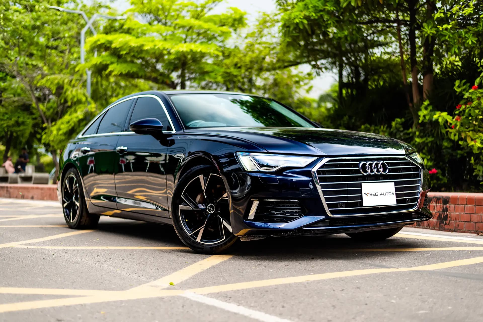 View of 2020 Audi 2019 in Blue