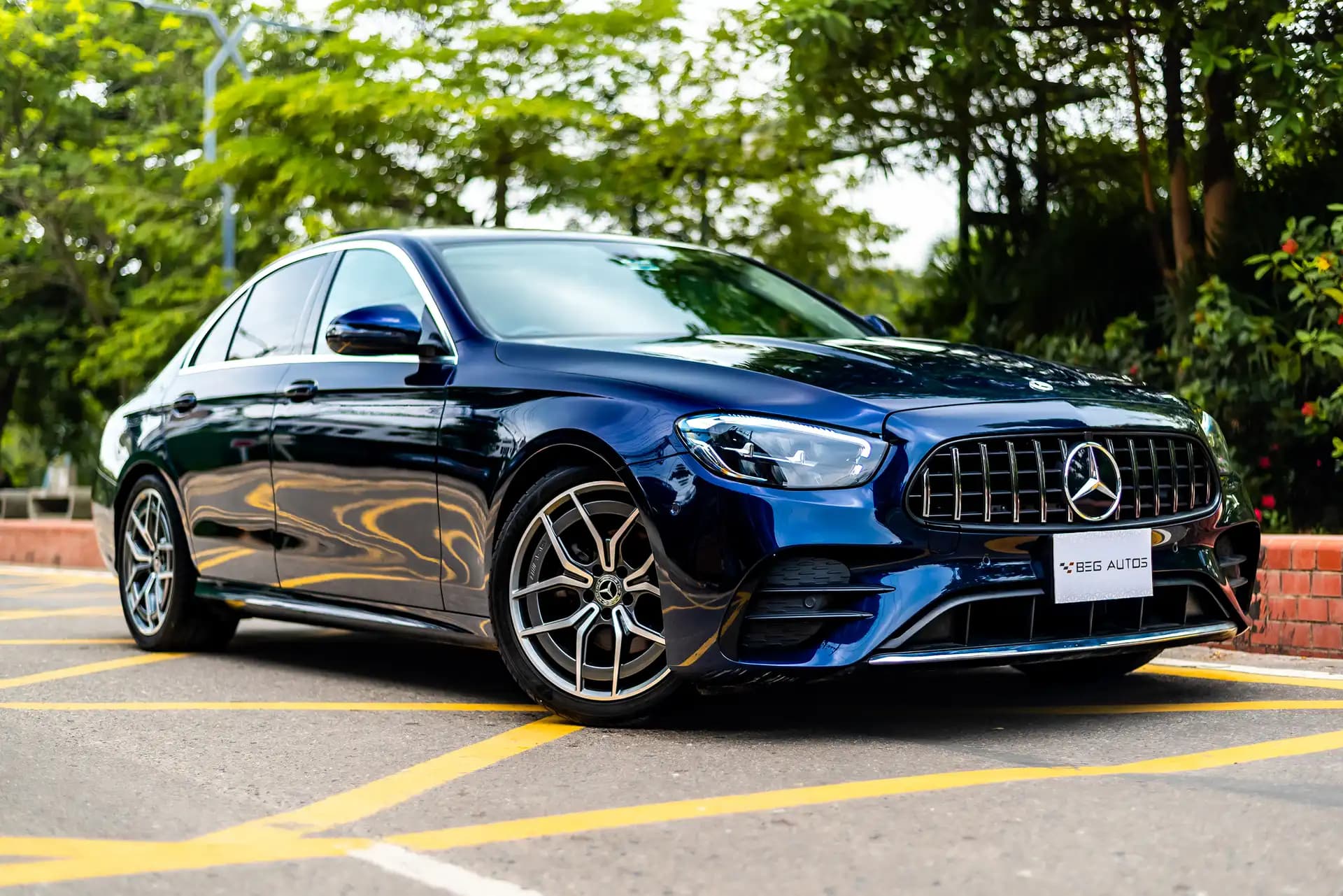View of 2023 Mercedes-Benz 2022 in Blue