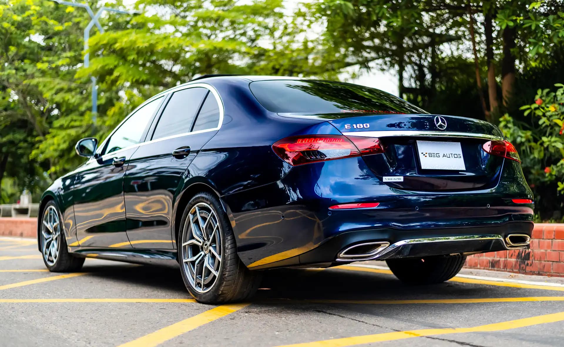 View of 2023 Mercedes-Benz 2022 in Blue