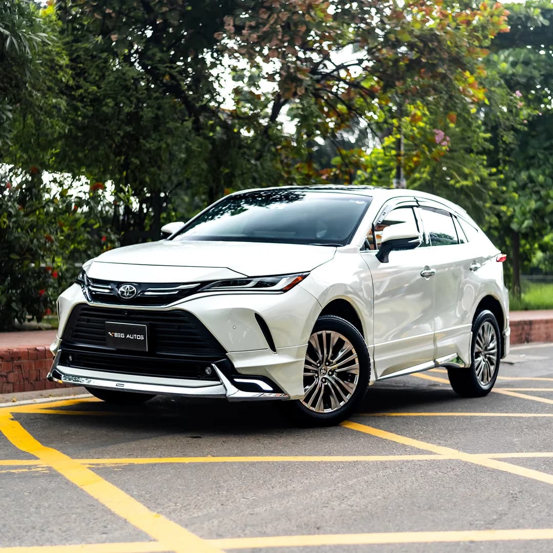 View of 2025 Toyota 2021 in Pearl