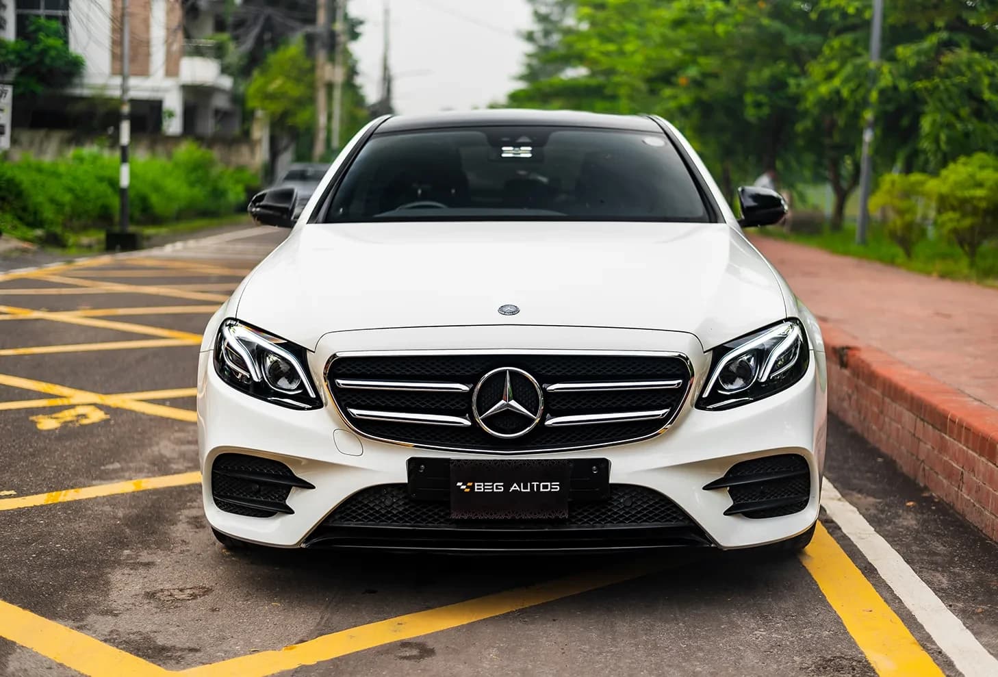 Mercedes-Benz E 200