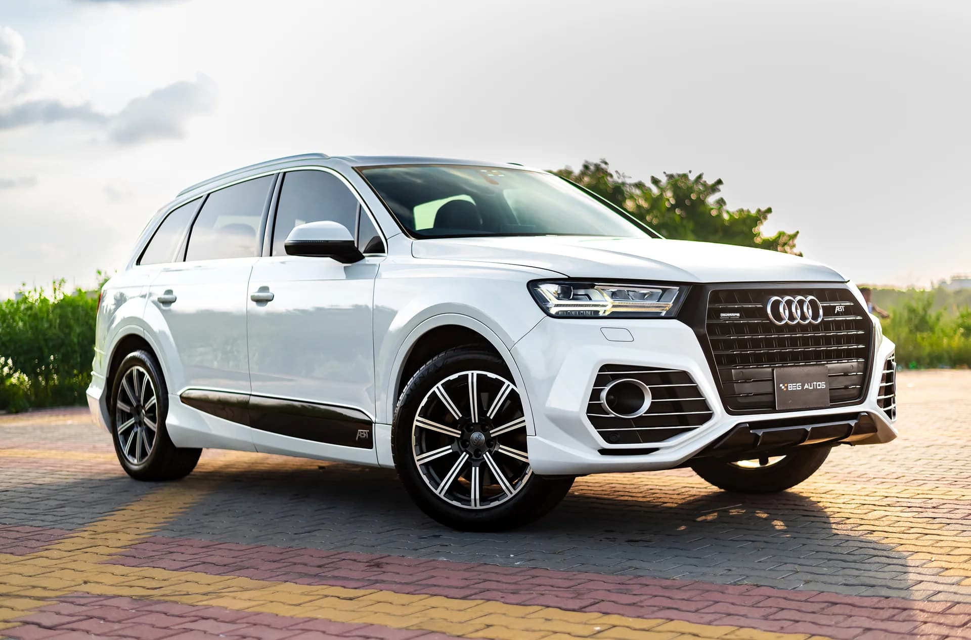 View of 2020 Audi 2018 in White