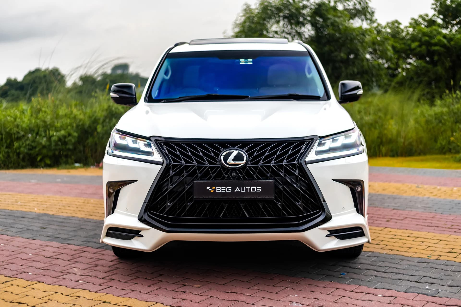View of 2014 Lexus 2013
