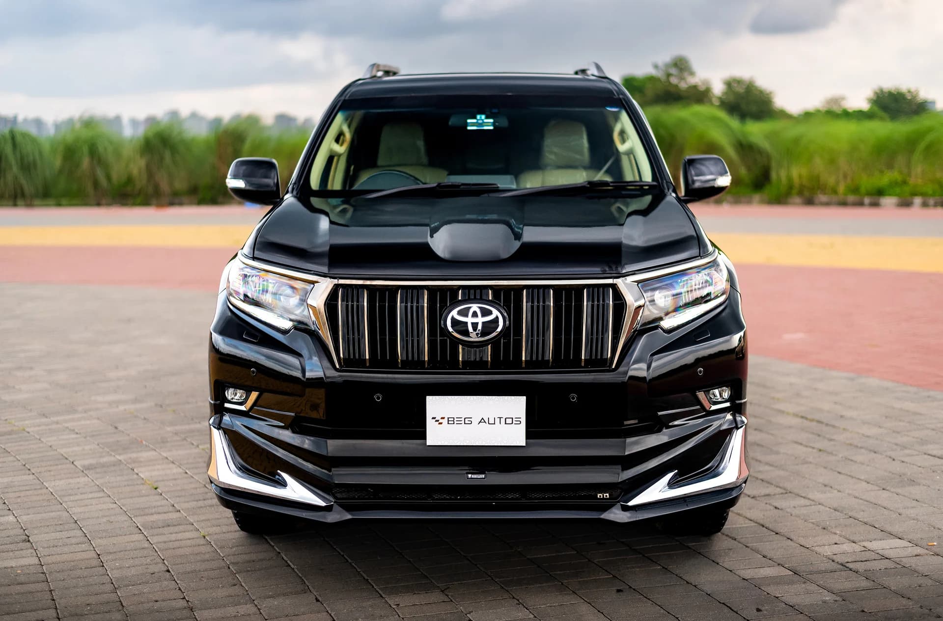View of 2017 Toyota 2014 in Black