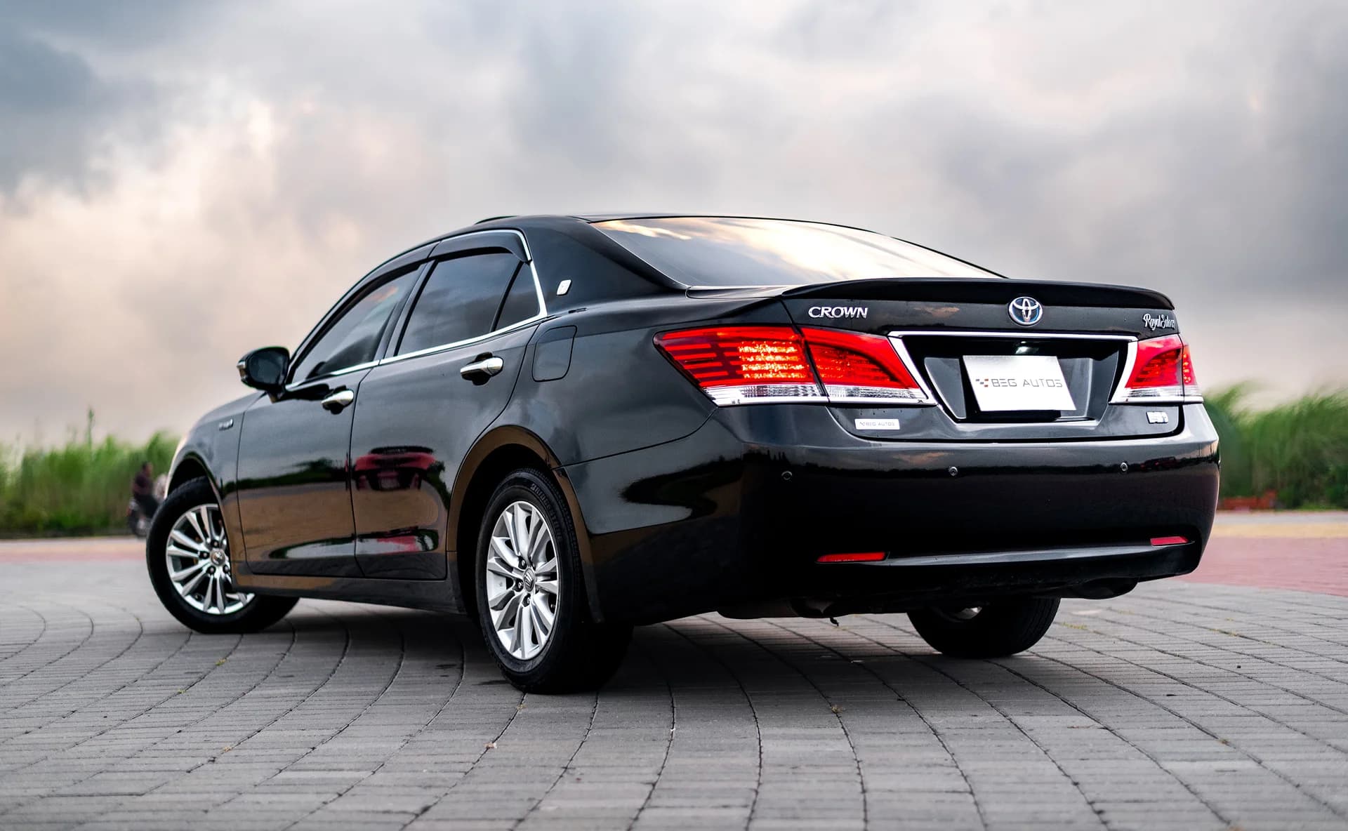 View of 2018 Toyota 2013 in Black