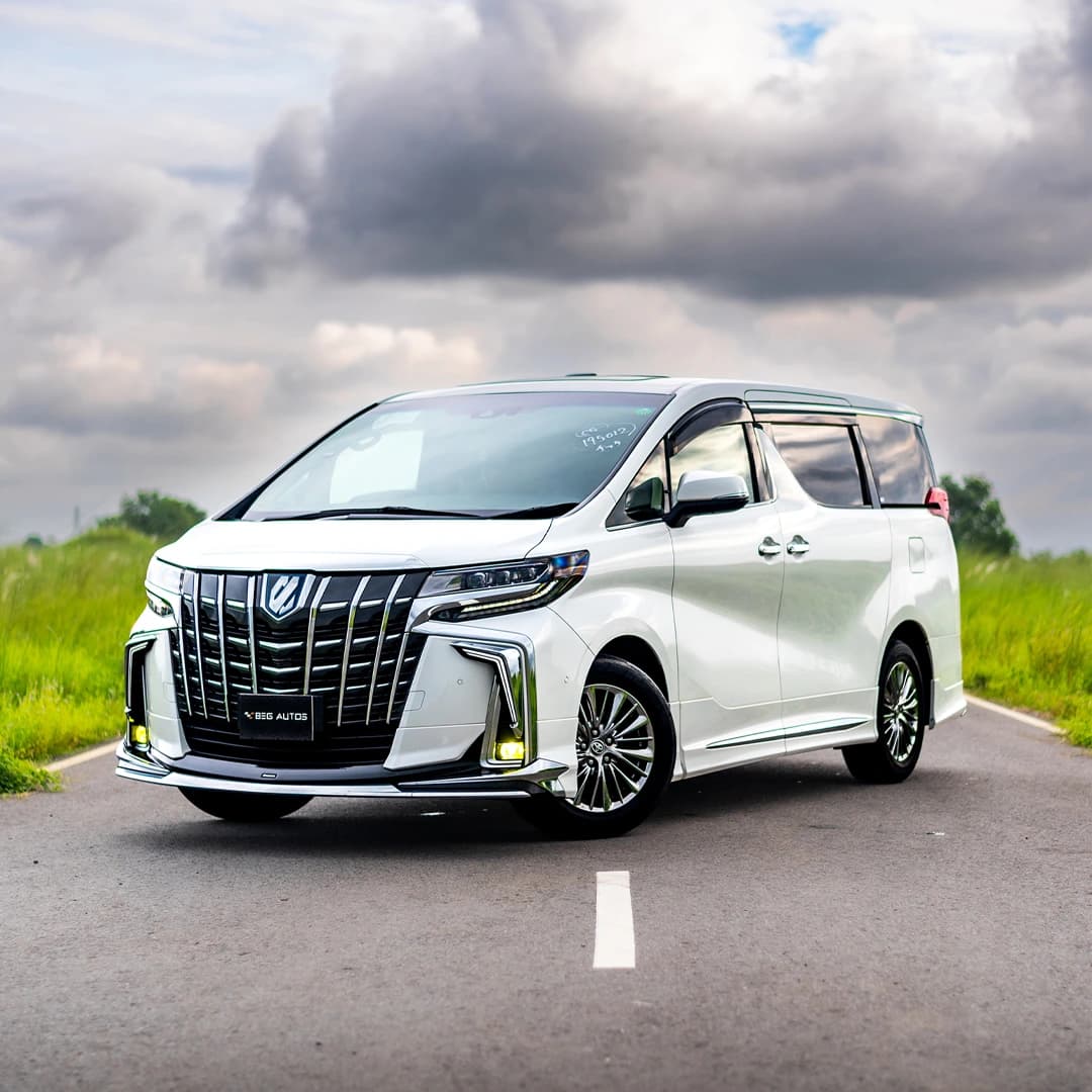 View of Toyota 2021 in White