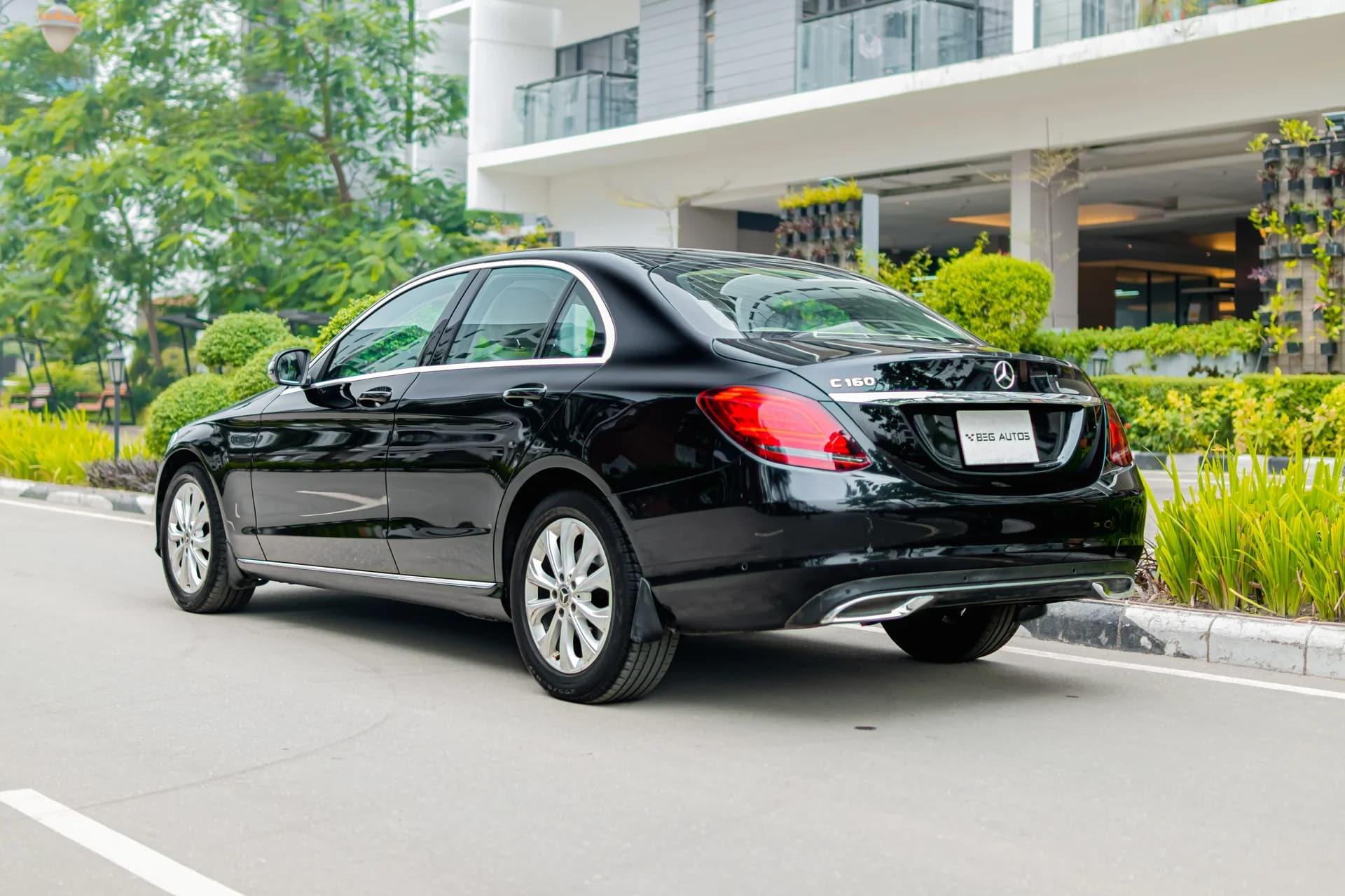 Mercedes-Benz C 180