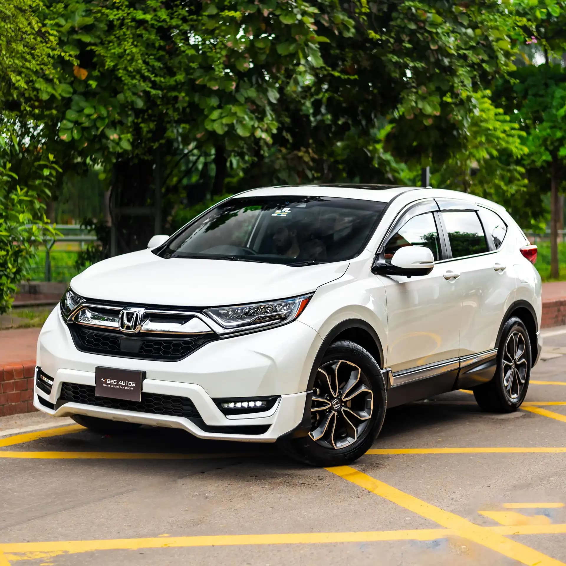Front view of 2023 Honda 2022 in Pearl