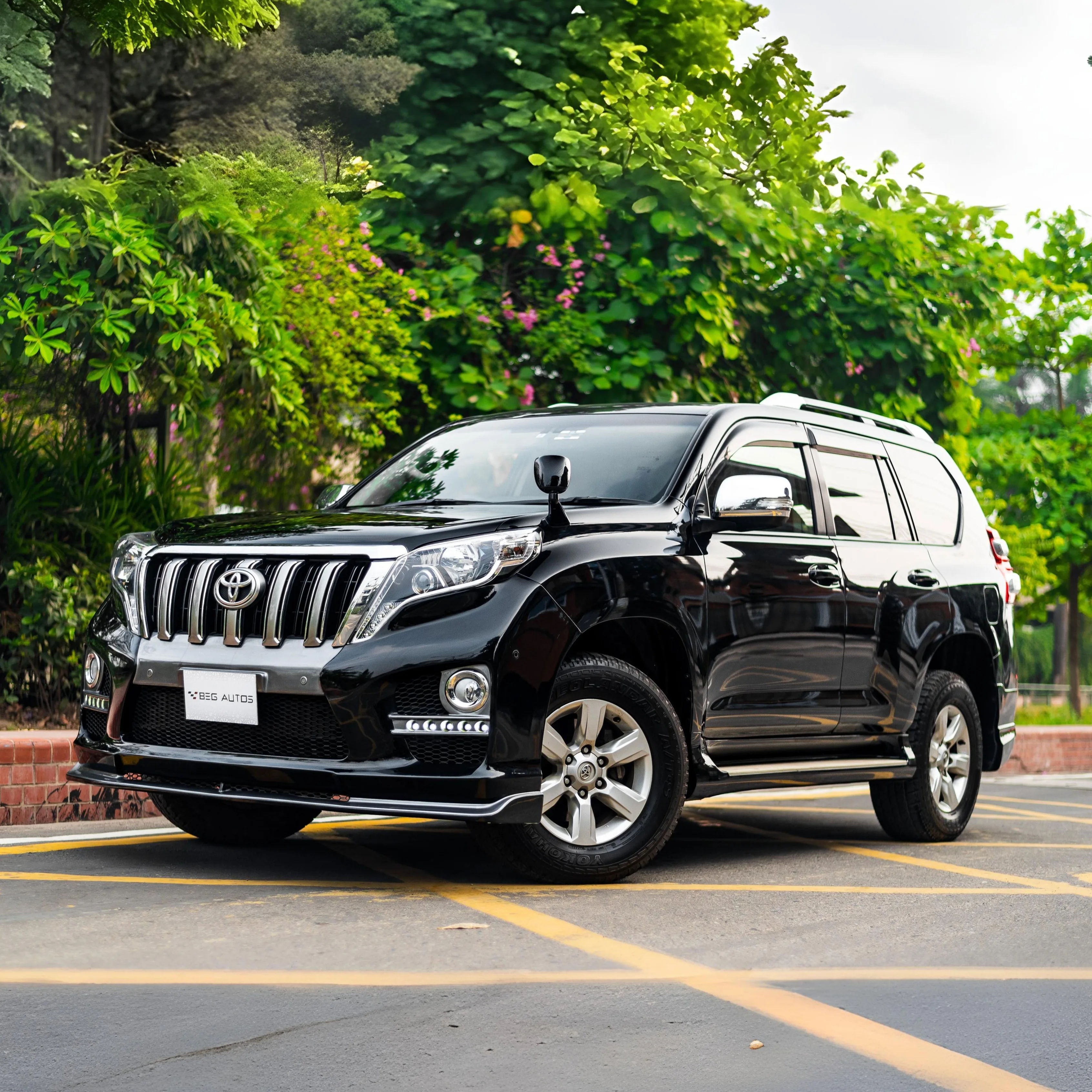Front view of 2016 Toyota 2015 in Black