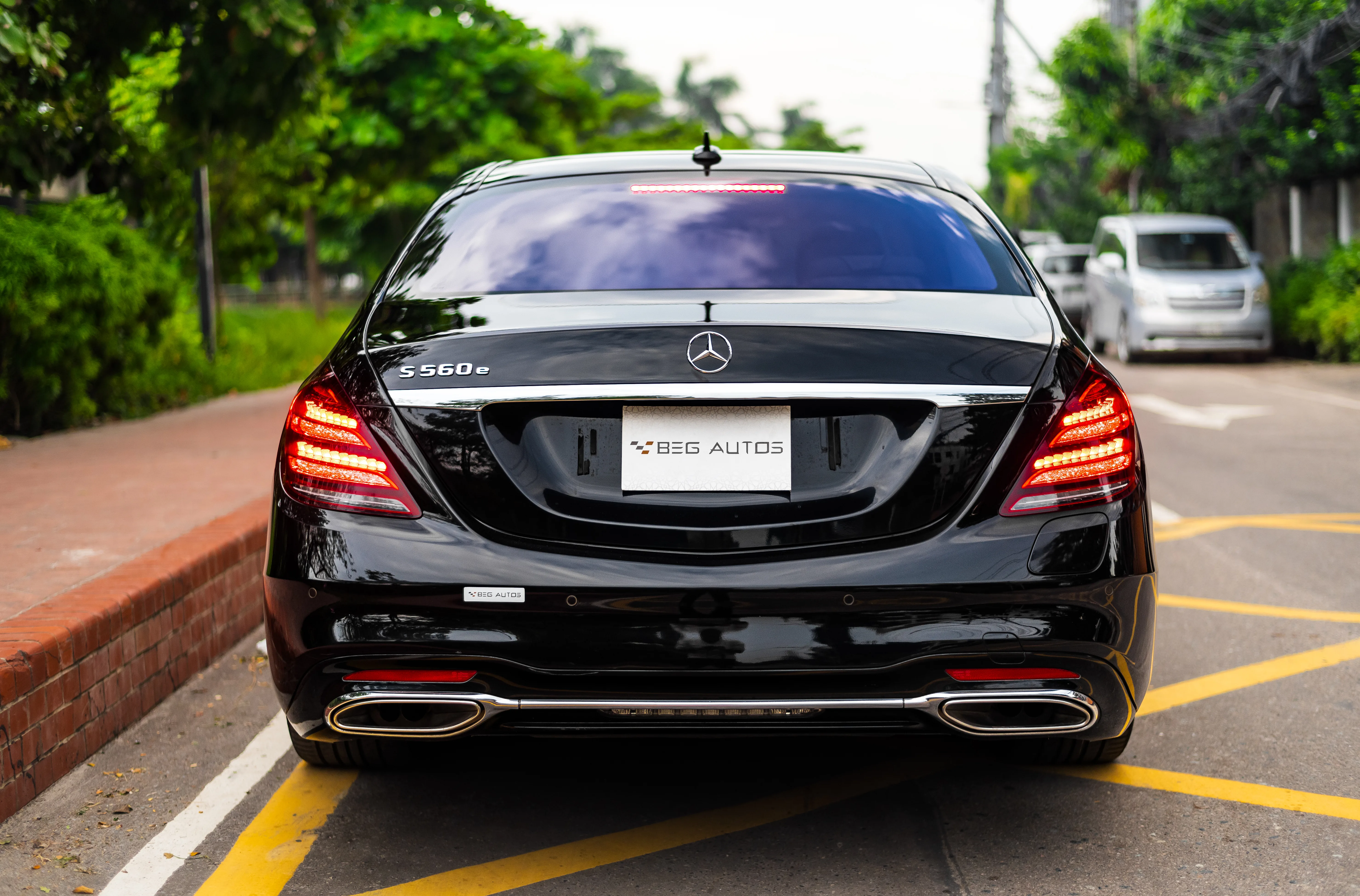 Mercedes-Benz S 560e