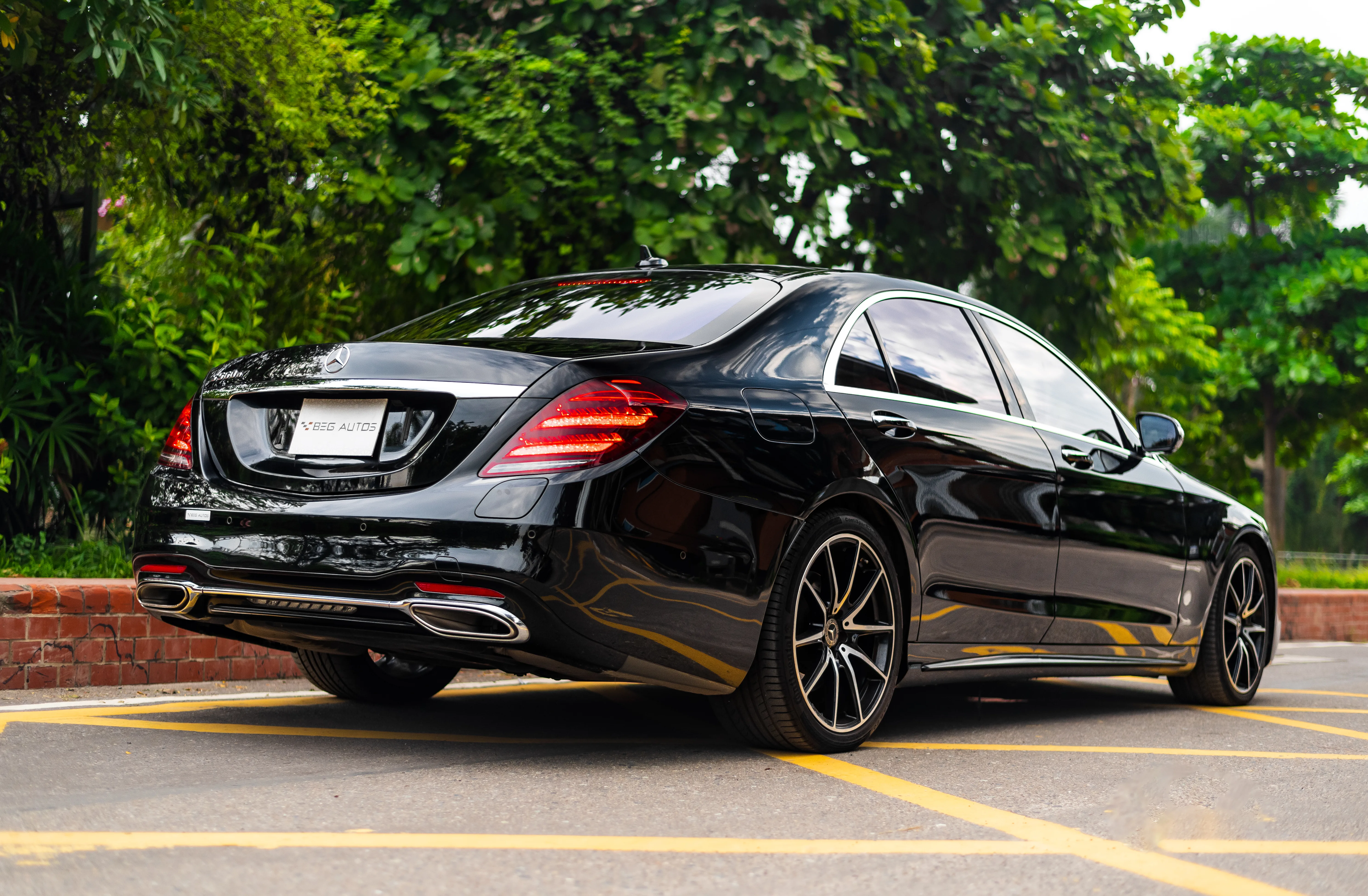 Mercedes-Benz S 560e