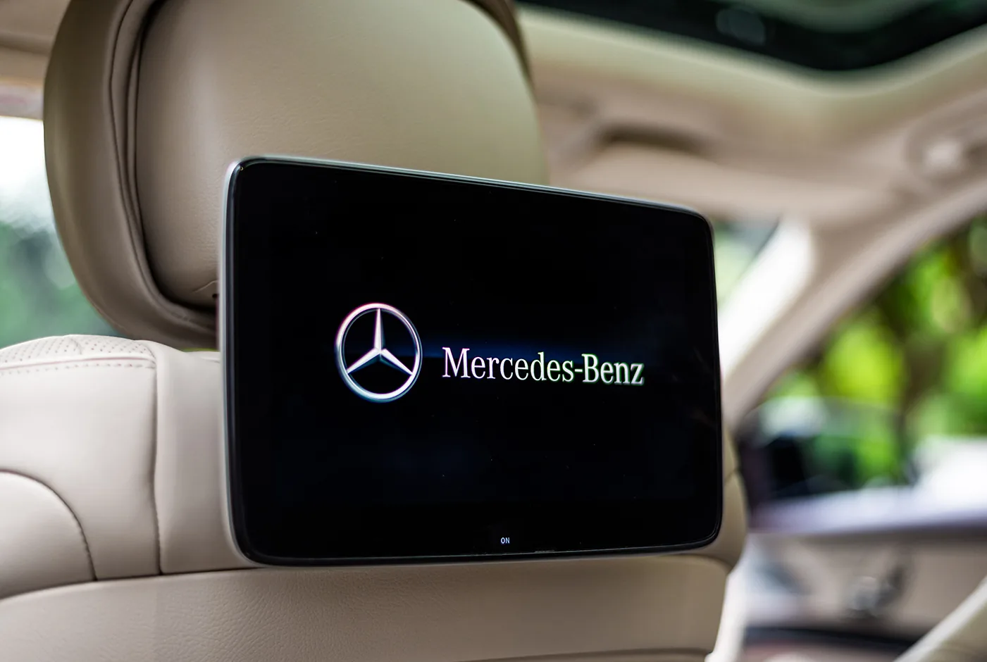 Mercedes-Benz S 560e