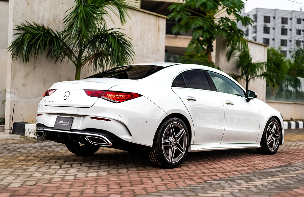 Mercedes-Benz CLA 200