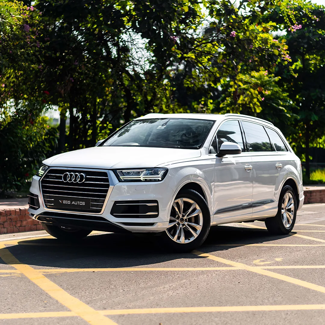 Front view of 2019 Audi 2018 in White