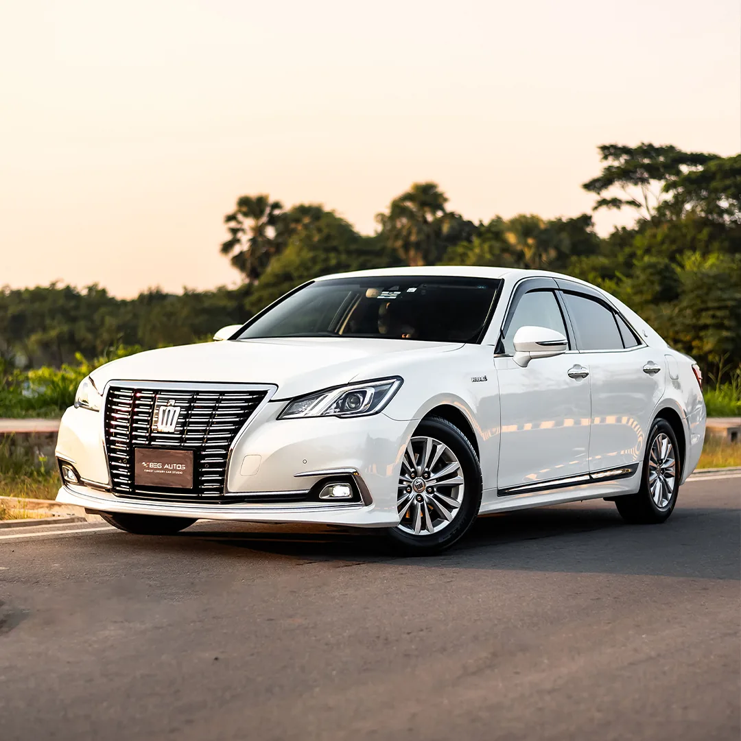 Front view of 2020 Toyota 2017 in White