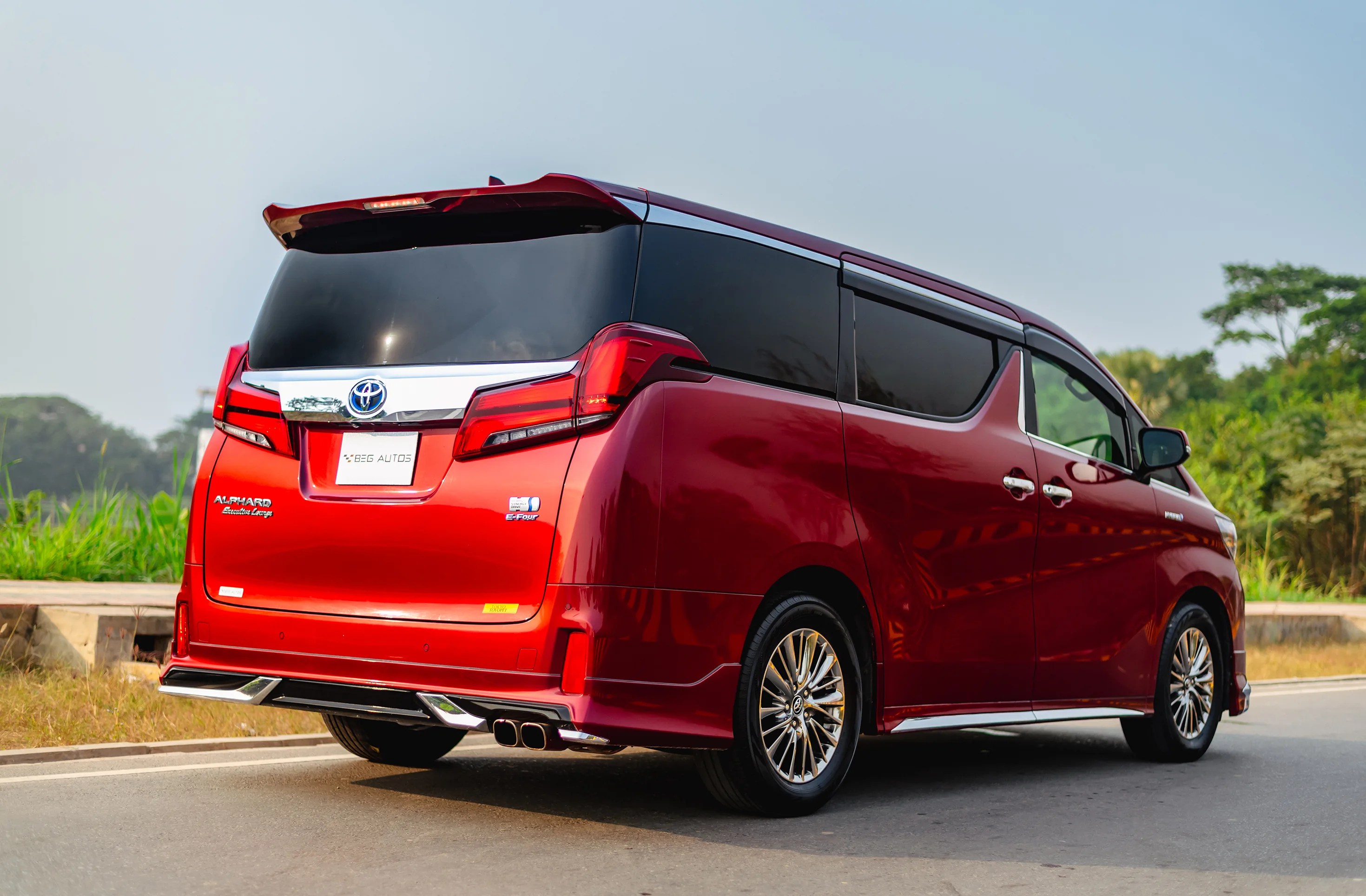 Toyota Alphard (Red-Wine)