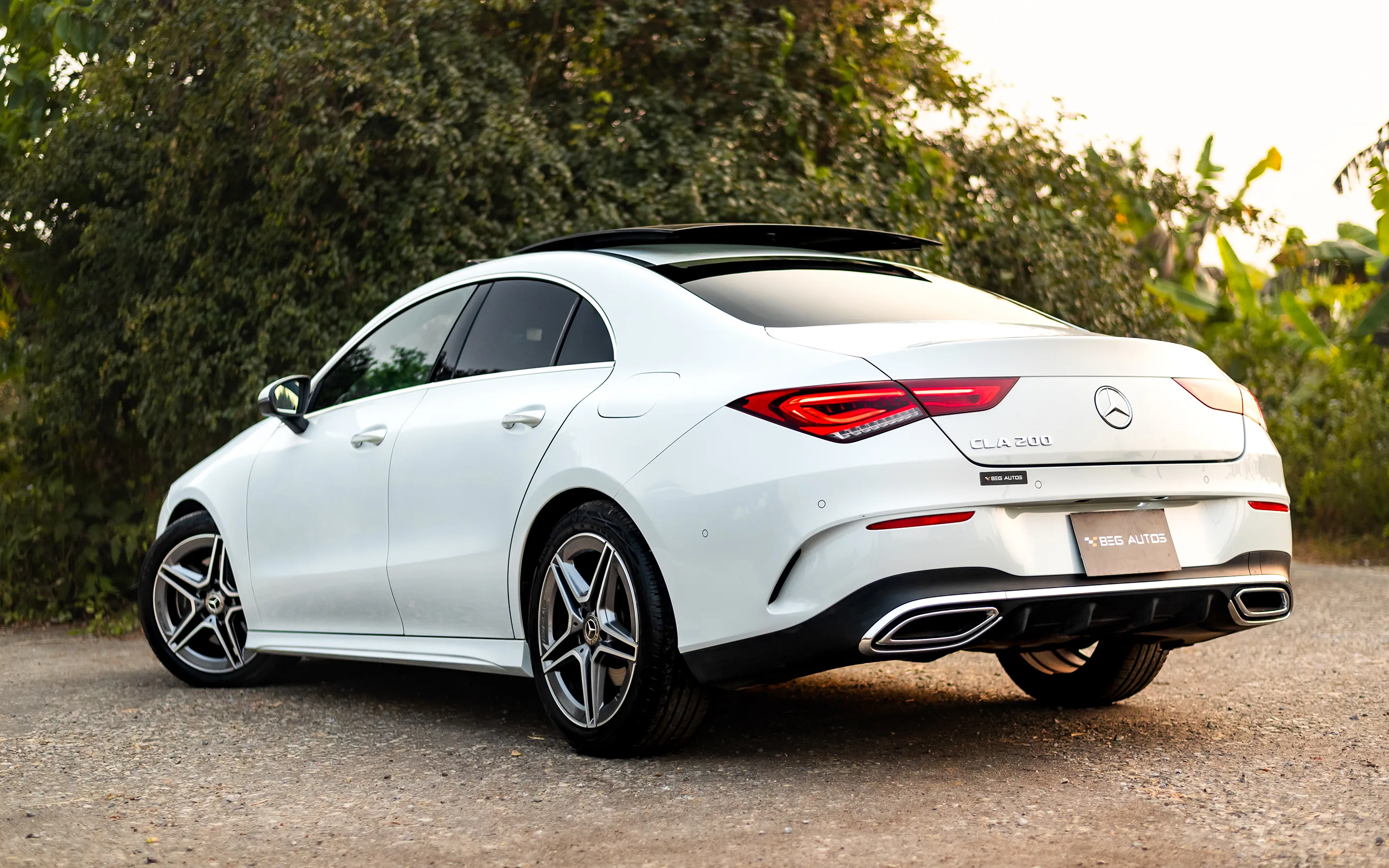 Mercedes-Benz CLA 200