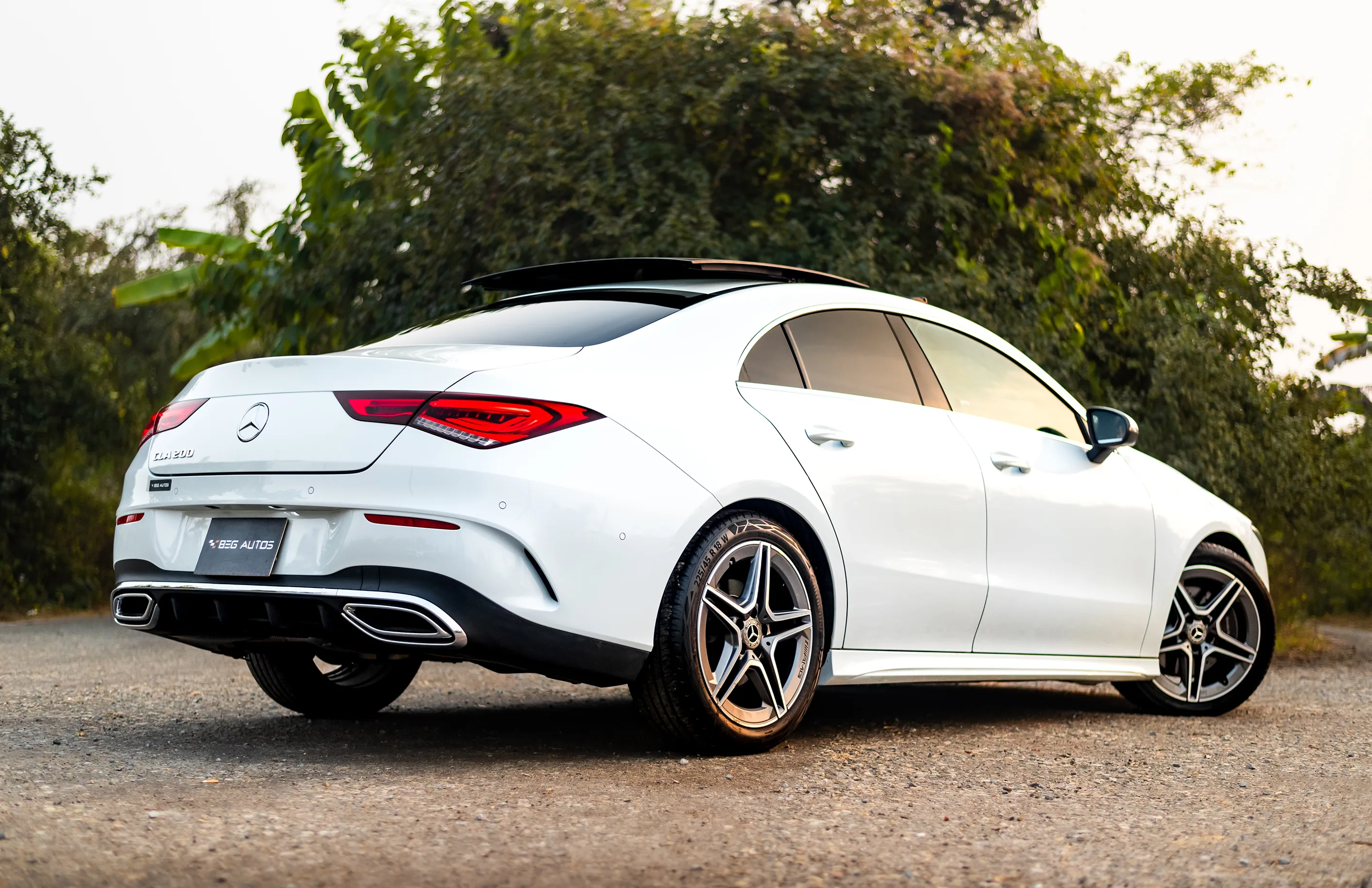 Mercedes-Benz CLA 200