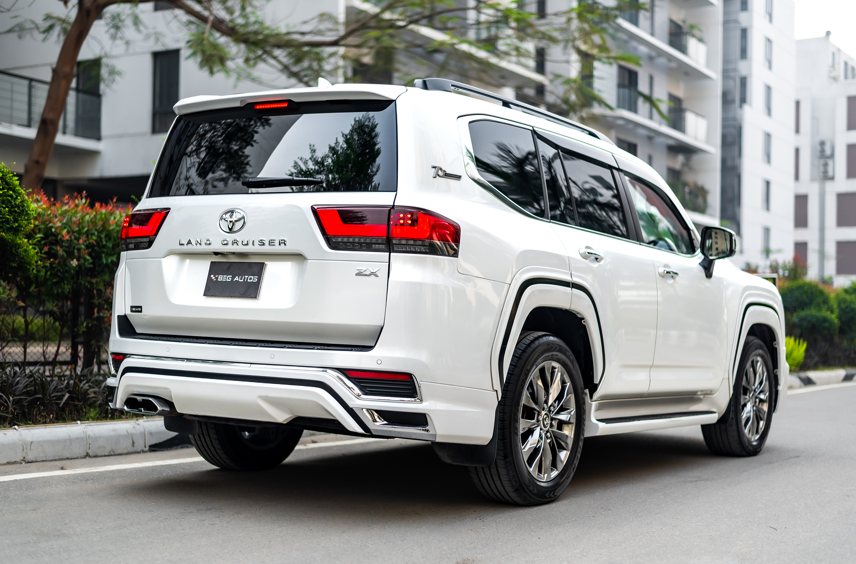 Land Cruiser LC300 ZX