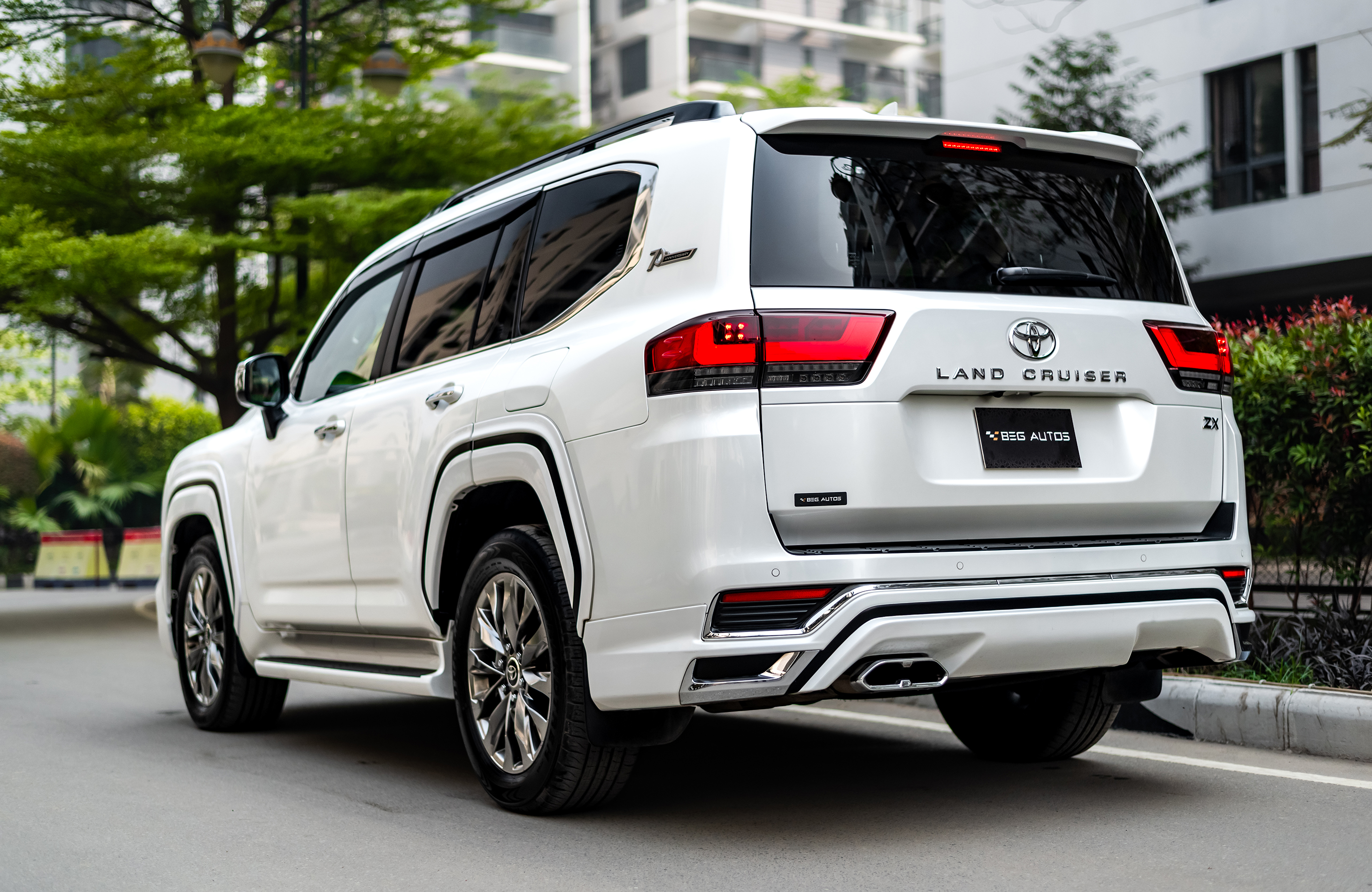 Land Cruiser LC300 ZX