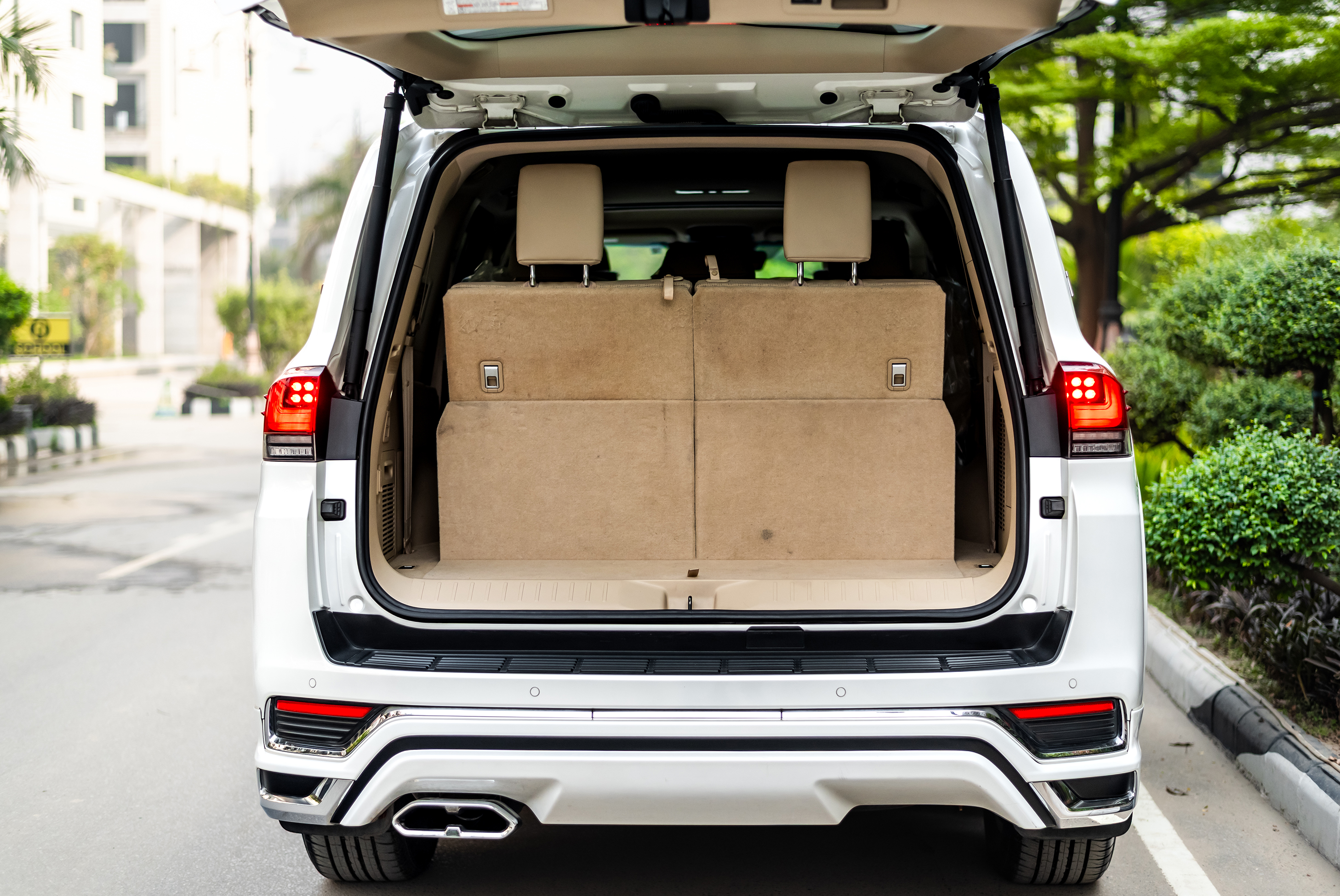 Toyota Land Cruiser LC300 ZX (2023-White) Price in BD| BEG AUTOS