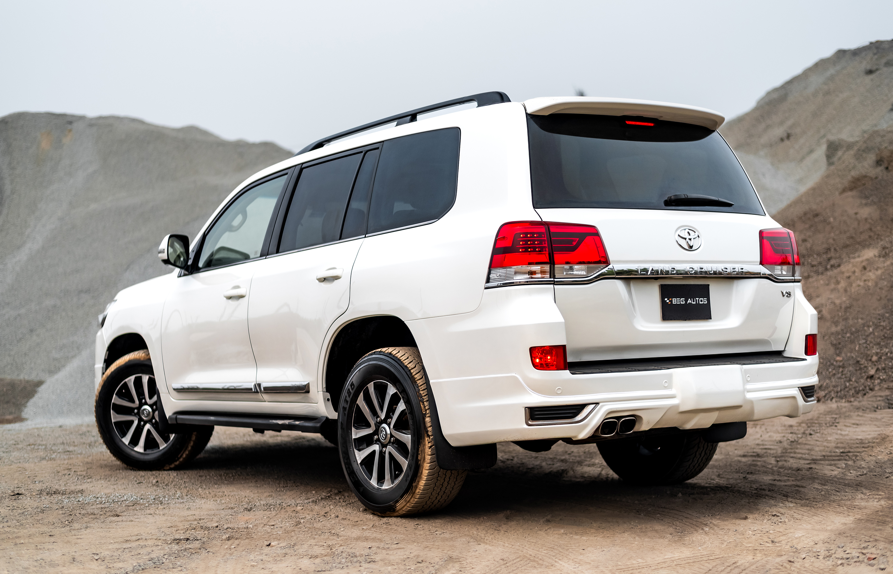 View of 2016 Toyota 2016 in White